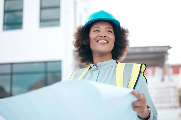 Glimlach Architect Vrouw Met Blauwdruk Stad Voor Bouw Het Ontwerp — Stockfoto