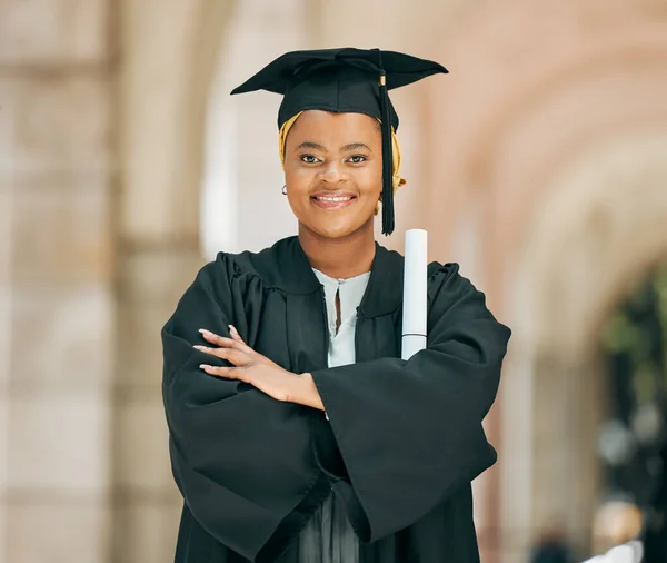 Universidad Logro Retrato Mujer Graduación Con Grado Diploma Certificado Pergamino —  Fotos de Stock