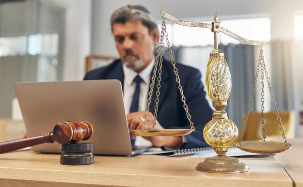 Scales Gavel Man Office Laptop Law Firm Online Research Court — Stock Photo, Image