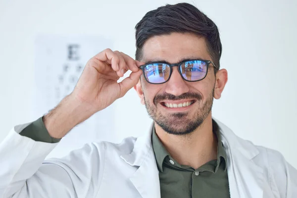 Viso Uomo Optometrista Sorridono Con Occhiali Visione Salute Benessere Ritratto — Foto Stock