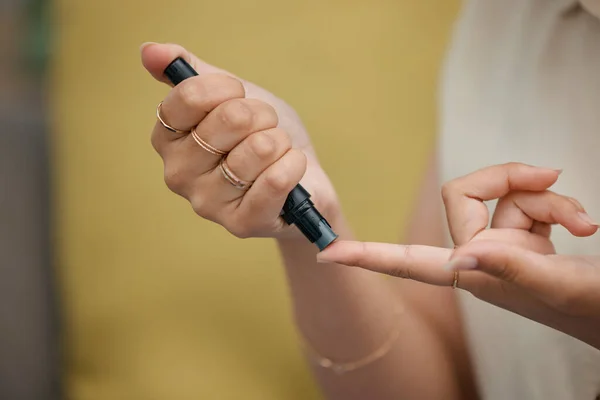 Hands Woman Blood Sugar Pen Diabetes Healthcare Medical Testing Diabetic — Stock Photo, Image