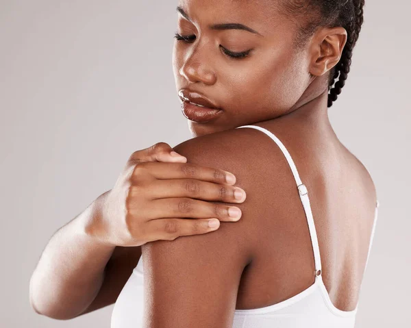 Black Woman Shoulder Pain Injury Health Risk Muscle Tension Stress — Stock Photo, Image