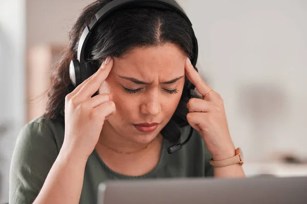 Call Center Huvudvärk Och Kvinnlig Smärta Stress Och Kommunikation Misstag — Stockfoto
