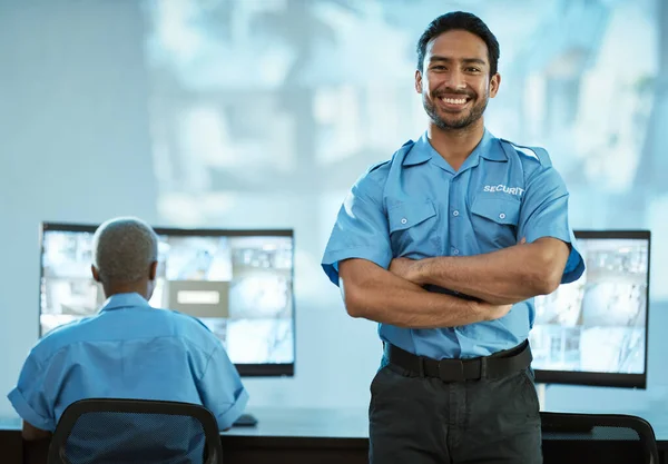 Portret Beveiliging Man Met Een Glimlach Controlekamer Als Werknemer Bij — Stockfoto