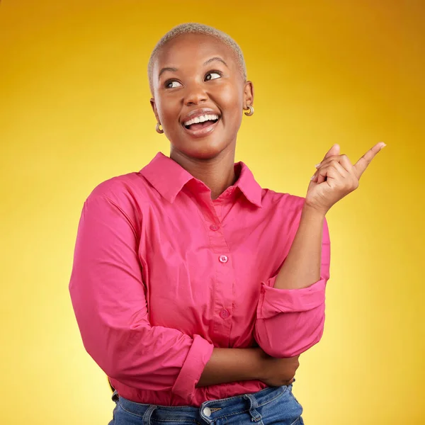 Thinking Idea Happy Black Woman Studio Choice Option Answer Yellow — Stock Photo, Image