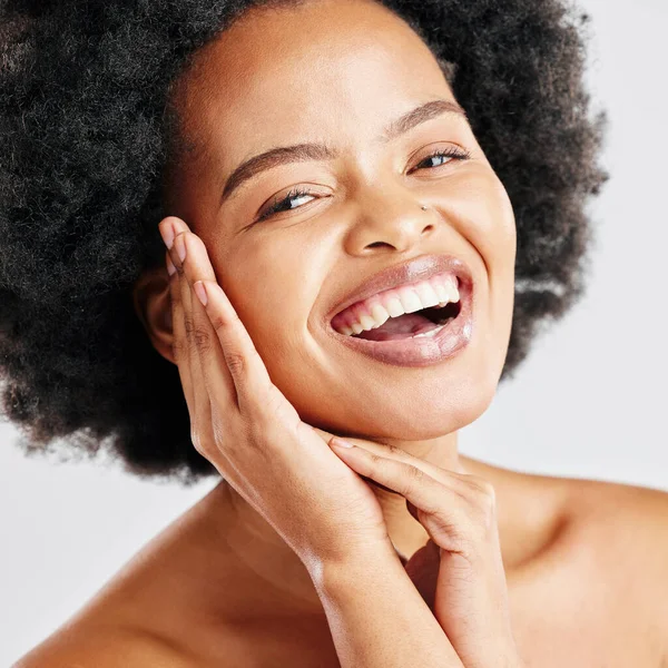 Pielęgnacja Skóry Piękno Portret Czarnej Kobiety Dermatologią Kosmetykami Lub Naturalnym — Zdjęcie stockowe