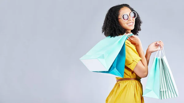 Жінка Покупки Схвильовані Сумками Роздрібній Торгівлі Просування Або Щасливі Знижку — стокове фото