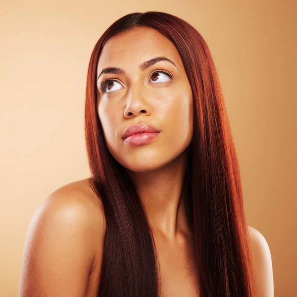 Haarverzorging Natuurlijke Schoonheid Denken Vrouw Met Keratine Gloed Luxe Salon — Stockfoto
