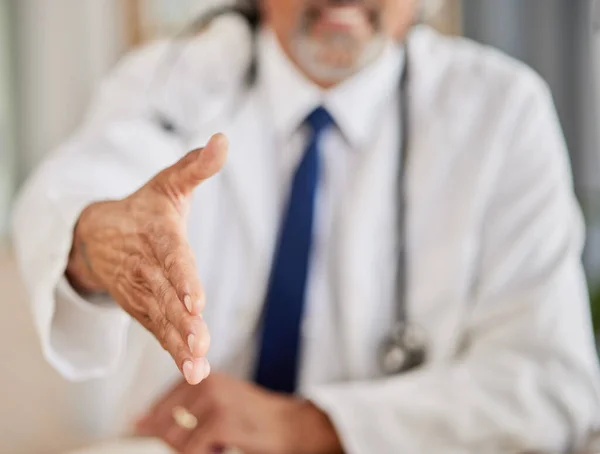 Handshake Reunião Médico Homem Para Acolhimento Introdução Obrigado Serviço Saúde — Fotografia de Stock