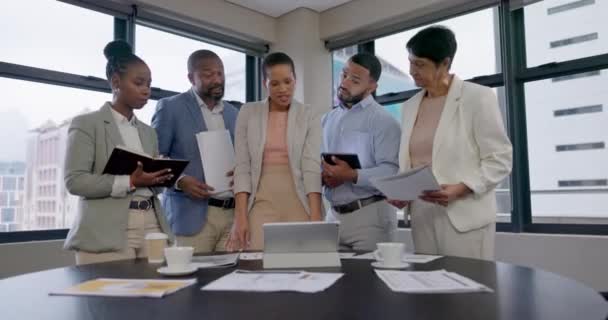 Tablet Adamları Yönetici Ofiste Planlama Koçluk Takım Çalışması Için Bir — Stok video