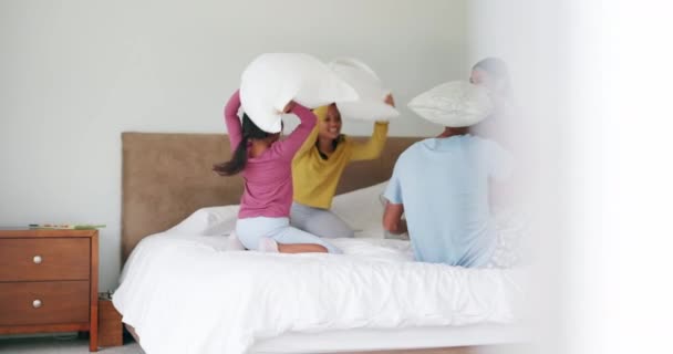 Energy Pillow Fight Parents Girl Kids Bed Being Playful Having — Stock Video