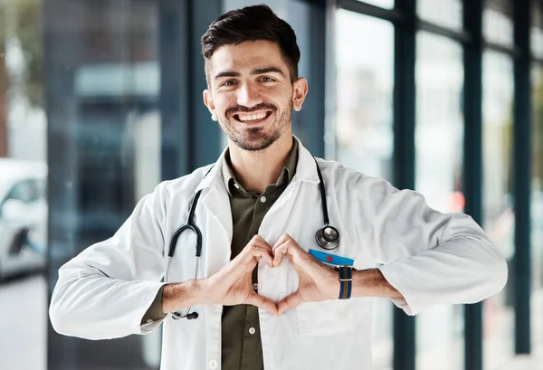 Boldog Portré Ember Orvos Szív Kezét Egészségügyi Szeretet Orvosi Szolgálat — Stock Fotó