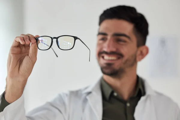 Mani Uomo Medico Ottico Con Occhiali Visione Vista Prescrizione Cure — Foto Stock