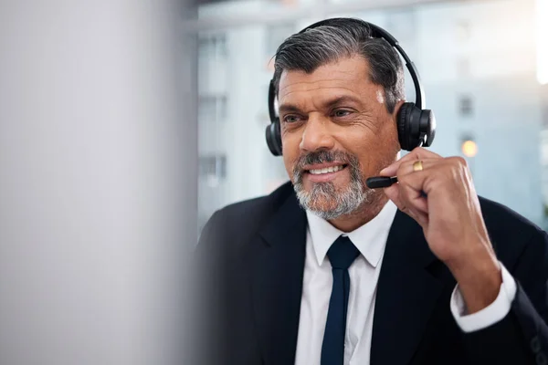Servicio Cliente Call Center Hombre Maduro Con Micrófono Para Comunicación —  Fotos de Stock