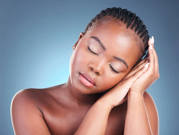 Beauty Studio Face Sleeping Black Woman Relax Night Time Routine — Stock Photo, Image