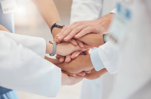 Mãos Juntas Equipe Colaboração Com Médicos Apoio Serviço Saúde Solidariedade — Fotografia de Stock
