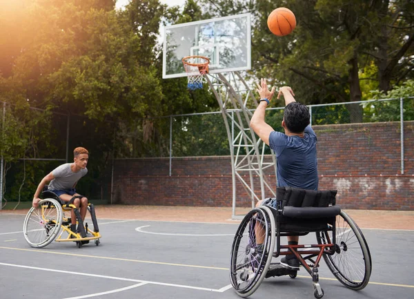 Sport Basketbal Mannen Een Rolstoel Voor Doel Training Oefening Training — Stockfoto