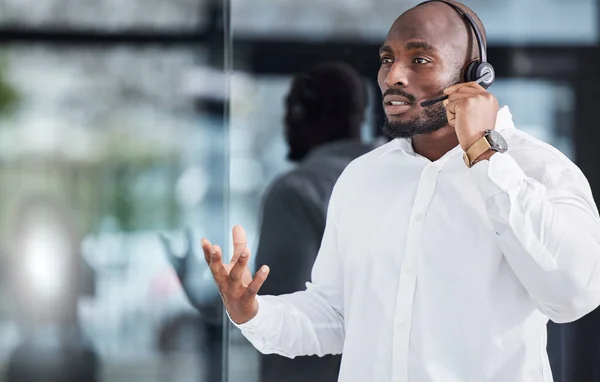 Black Man Microphone Consulting Call Center Customer Service Advisory Help — Stock Photo, Image