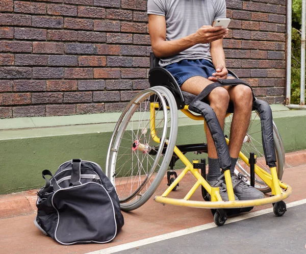 Sport Rolstoel Basketbal Een Man Met Een Handicap Een Veld — Stockfoto