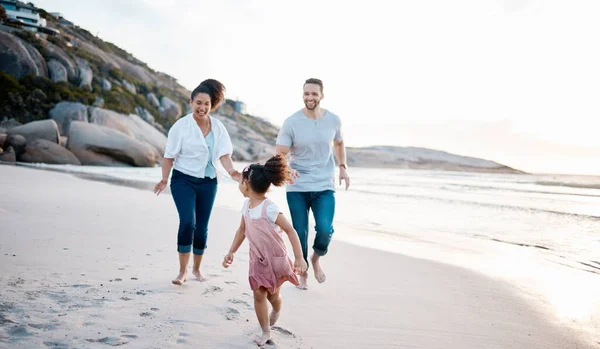 Family Running Happiness Beach Travel Mother Father Kid Outdoor Fun — Stock Photo, Image
