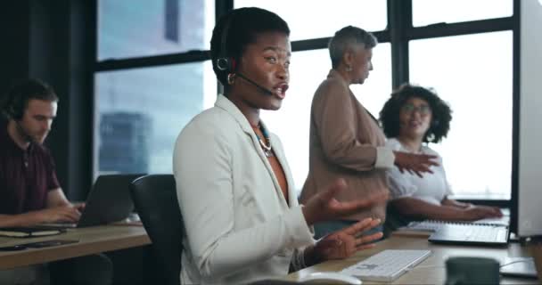 Call Center Consulting Netwerken Met Zwarte Vrouw Het Kantoor Voor — Stockvideo