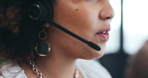 Центр Телефонного Обслуживания Микрофон Рот Женщины Говорящей Crm Совет Поддержку — стоковое видео