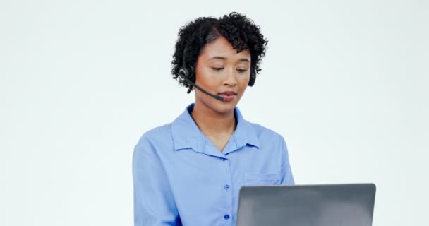 Woman Laptop Communication Consulting Call Center Studio Customer Service Advisory — Stock Video