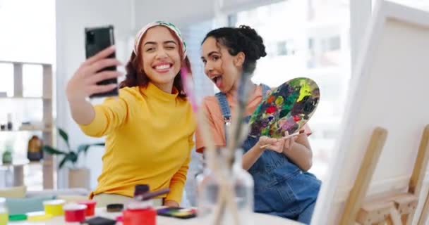 Pintor Mulheres Selfie Estúdio Arte Com Tela Pincel Parceria Feliz — Vídeo de Stock