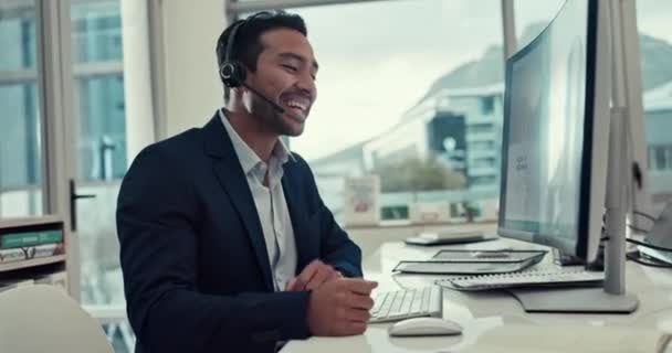 Glad Forretningsmand Callcenter Rådgivning Kundeservice Support Eller Telemarketing Kontoret Asiatisk – Stock-video