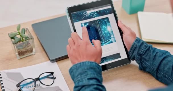 Pessoa Negócios Mãos Tablet Para Reprovação Inteligência Artificial Informações Site — Vídeo de Stock