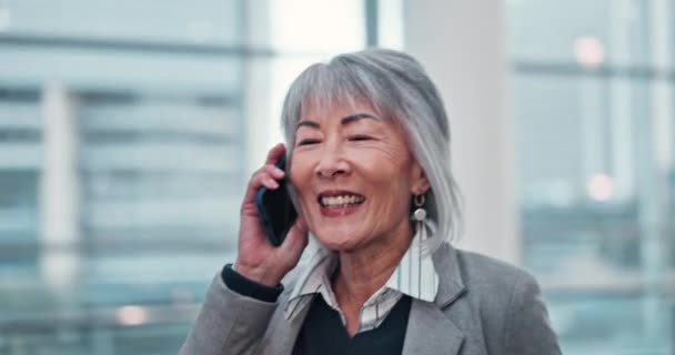 Corporativa Llamada Telefónica Mujer Asiática Con Comunicación Profesional Discusión Lugar — Vídeo de stock