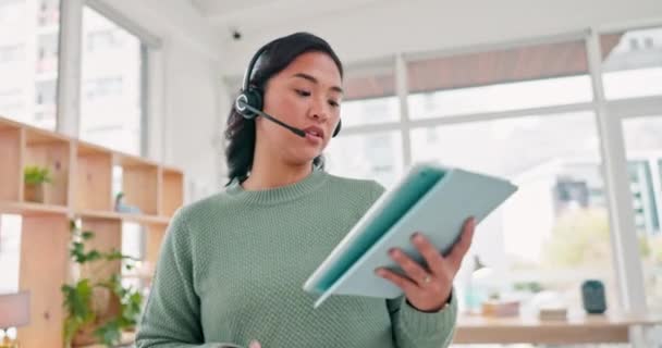 Mujer Tablet Trabajo Remoto Telemarketing Llamada Telefónica Con Comunicación Ventas — Vídeos de Stock