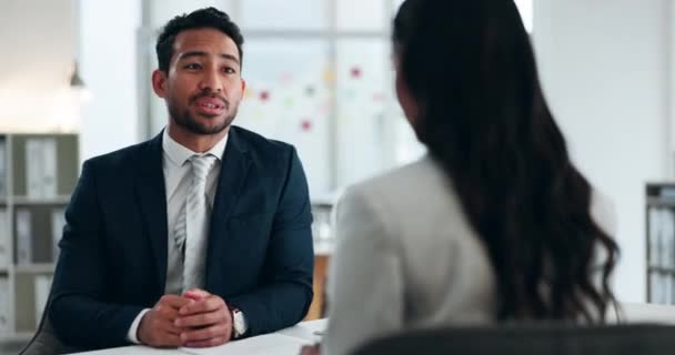 Boldog Interjú Üzletemberek Egy Találkozón Beszélgetnek Vagy Beszélgetnek Céges Beszállásról — Stock videók