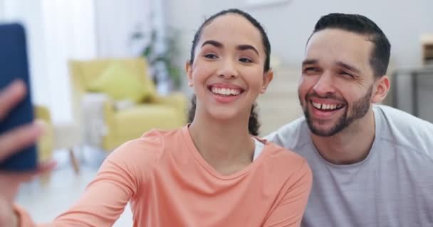 Selfie Couple Maison Avec Rire Photo Profil Pour Les Médias — Video