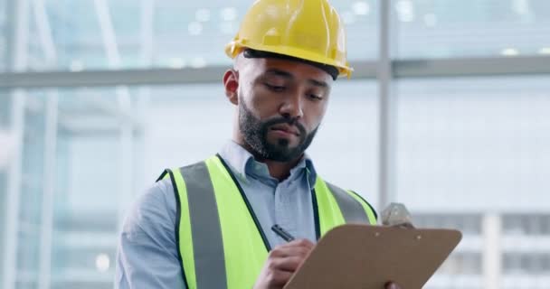 Stavební Inspekce Strojírenství Stavební Dělník Poznámkami Průmyslové Bezpečnosti Plánování Nápad — Stock video