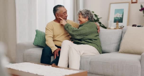 Love Hug Old Couple Sofa Smile Marriage Anniversary Quality Time — Stock Video