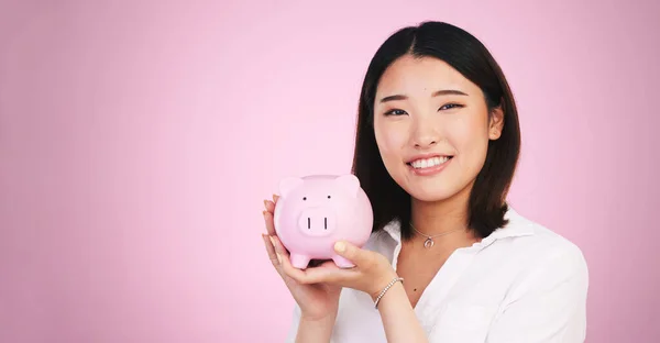Piggy Bank Spaargeld Financiën Vrouw Portret Mockup Ruimte Met Geld — Stockfoto