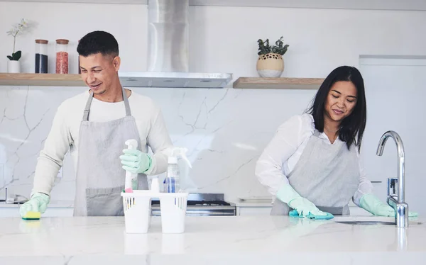 Happy Couple Housekeeper Cleaning Table Kitchen Chemical Equipment Detergent Bacteria — Stock Photo, Image