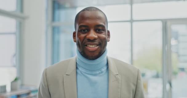 Rostro Hombre Negocios Negro Con Una Sonrisa Carrera Gerente Con — Vídeos de Stock