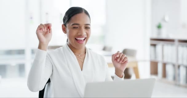 Relájate Feliz Mujer Negocios Con Trabajo Completo Oficina Con Éxito — Vídeos de Stock