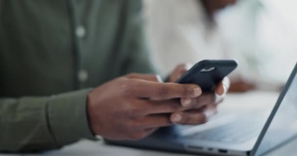 Telefone Rede Homem Negócios Escritório Com Negociação Conversa Africano Masculino — Vídeo de Stock