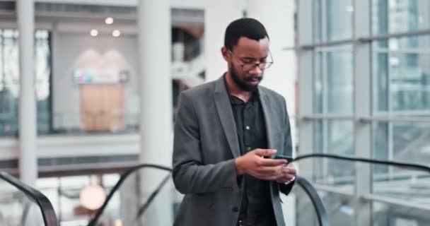 Biznes Telefon Czarny Człowiek Połączeniem Komunikacją Siecią Miejscu Pracy Osoba — Wideo stockowe