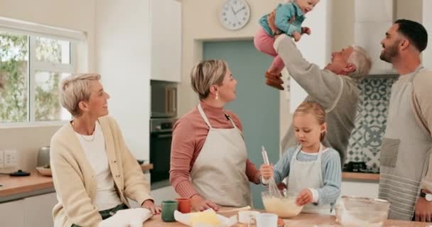 Zabawa Duża Rodzina Lub Dzieci Pieczenia Rodzicami Kuchni Nauczania Lub — Wideo stockowe