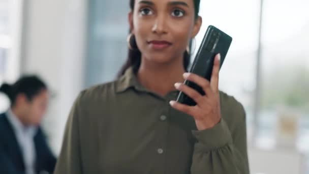 Telefonní Hovor Plánování Obchodní Žena Kontaktem Sociálních Sítích Nebo Mobilní — Stock video
