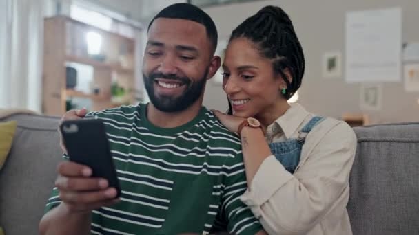 Couple Happy Scroll Phone Sofa Social Media Post Reading Notification — Stock Video