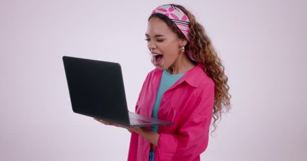 Žena Vítěz Úspěch Notebooku Wow Ano Nebo Oslava Pro Zprávy — Stock video