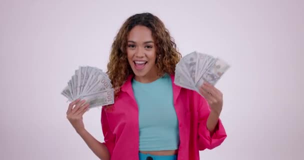Kobieta Zwycięzca Fan Pieniędzy Dla Sukcesu Finansowego Konkurencji Pożyczki Lub — Wideo stockowe