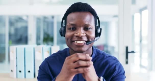 Zwarte Man Callcenter Portret Telecom Crm Gesprek Neem Contact Met — Stockvideo