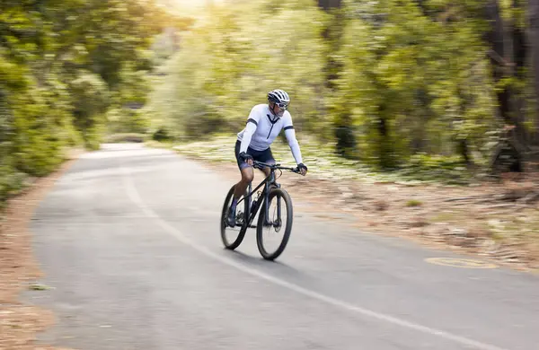 Natuurweg Mountainbike Sporter Reizen Rijden Avontuur Fiets Triatlon Uitdaging Reis — Stockfoto