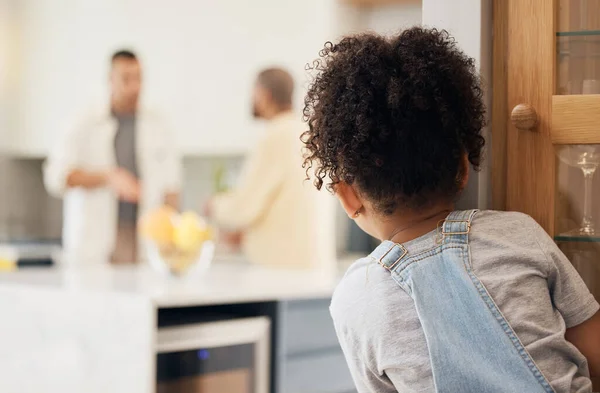 Divorce Gay Couple Girl Child Watching Parents Argue Kitchen Stress — Stock Photo, Image